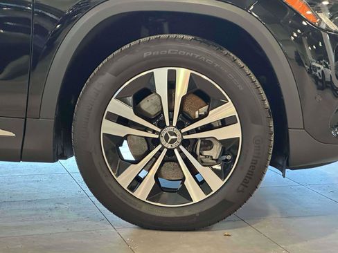 Used 2025 Mercedes-Benz GLA 250 4MATIC image 6