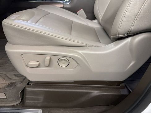 Used 2023 GMC Sierra 1500 SLT w/ SLT Premium Package image 13