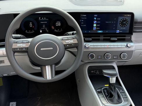 New 2026 Hyundai Kona SE image 11