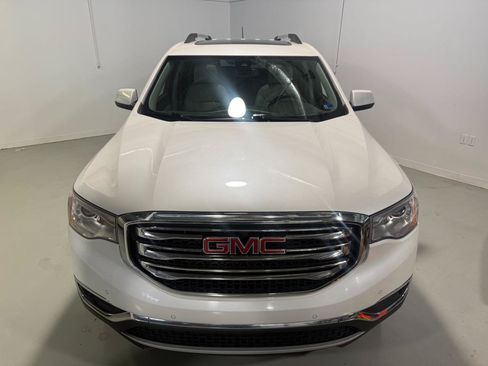 Used 2017 GMC Acadia SLT AWD/4WD image 3