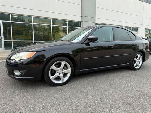 Used 2008 Subaru Legacy 2.5i Limited AWD/4WD image 4