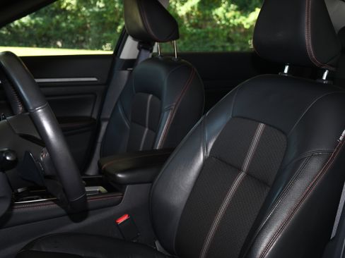 Used 2024 Nissan Altima 2.5 SR image 11