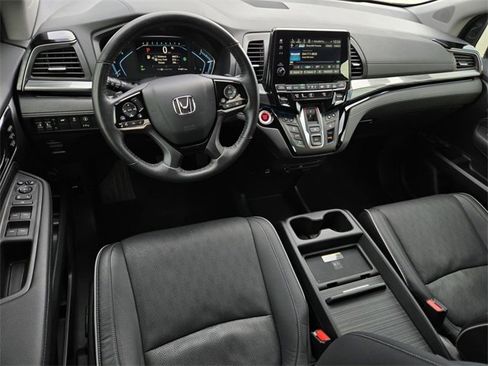 Used 2024 Honda Odyssey Elite image 19