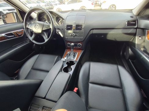 Used 2010 Mercedes-Benz C 300 Sedan image 31