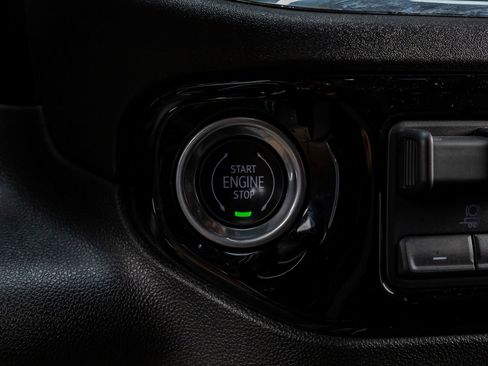 Used 2024 GMC Sierra 3500 SLE image 23