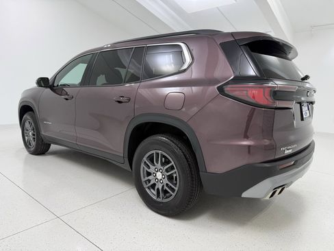 Used 2025 GMC Acadia Elevation image 6