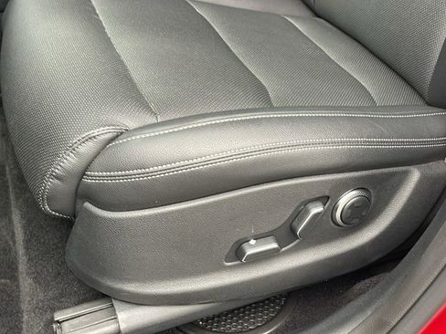 Used 2025 Genesis GV70 2.5T image 27