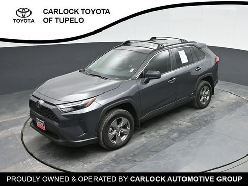 Used 2025 Toyota RAV4 LE image 32