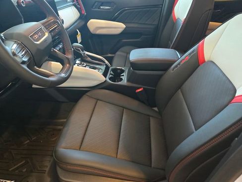 New 2026 GMC Canyon AT4X AWD/4WD image 8