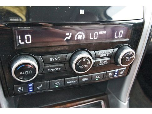 Used 2021 Subaru Ascent Touring AWD/4WD image 30