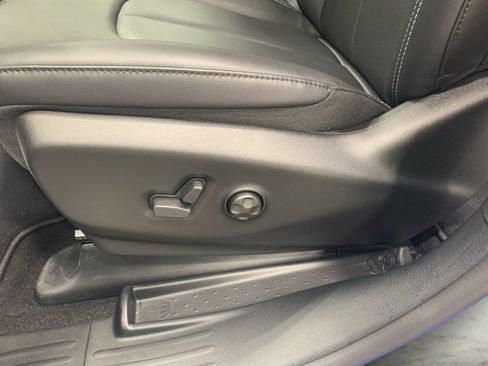 New 2026 Chrysler Pacifica Select image 17