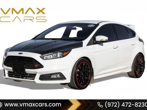 Used 2018 Ford Focus ST image 1