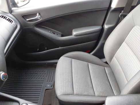 Used 2016 Kia Forte LX w/ LX Popular Package image 12