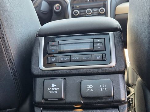 Used 2022 Subaru Ascent Touring w/ Popular Package #2A AWD/4WD image 34