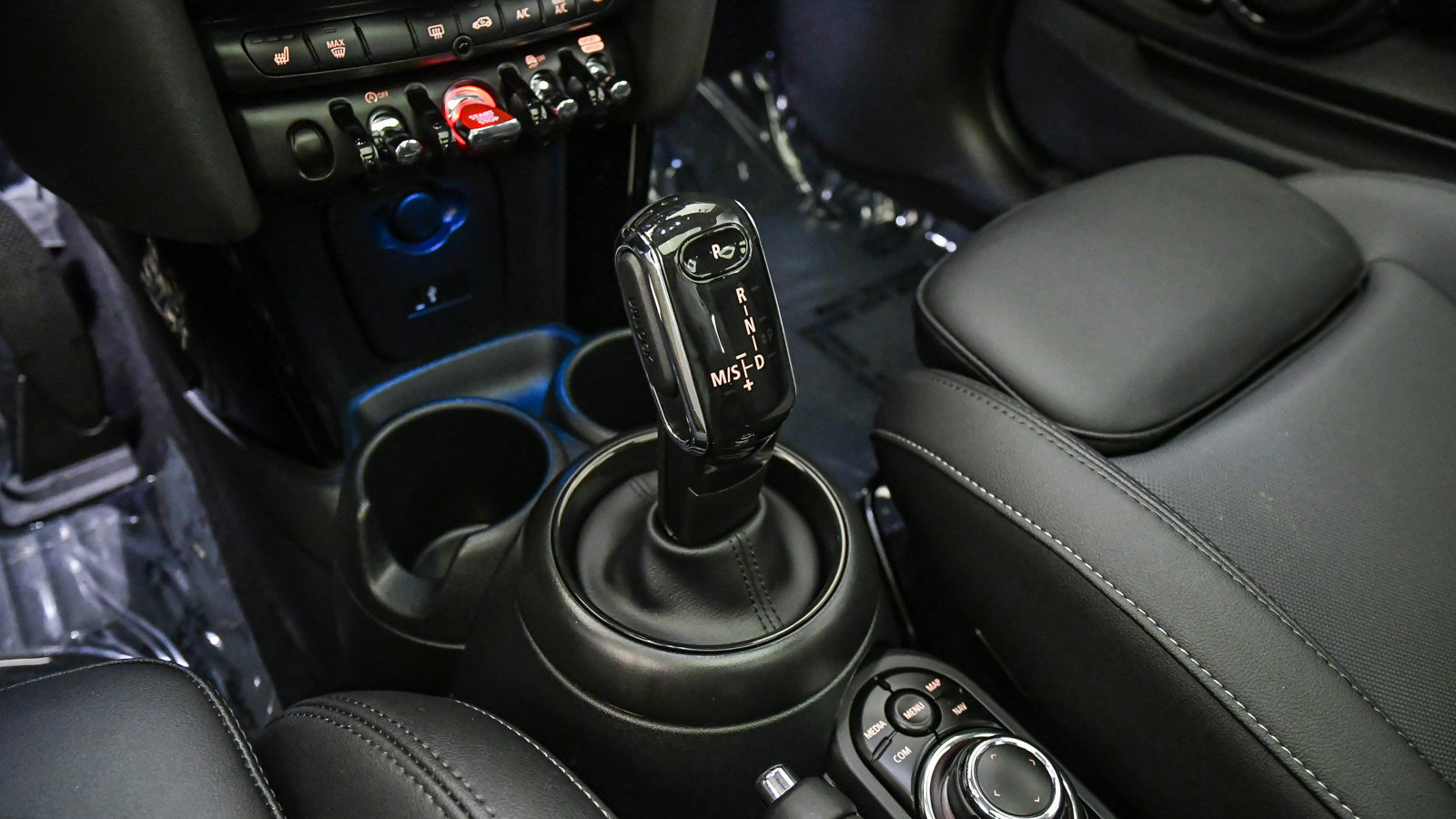 Used 2024 MINI Cooper S FWD image 19