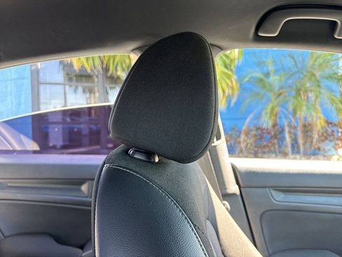 Used 2022 Honda Civic Sport image 16