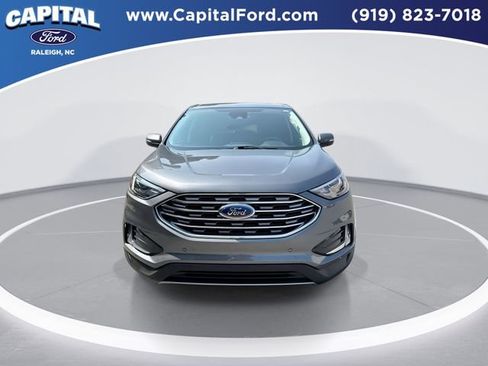 Certified 2024 Ford Edge Titanium image 3
