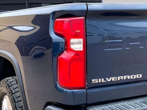 Used 2020 Chevrolet Silverado 2500 High Country w/ Z71 Off-Road Package AWD/4WD image 29