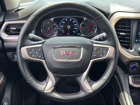 Used 2023 GMC Acadia Denali w/ Denali Technology Package AWD/4WD image 15