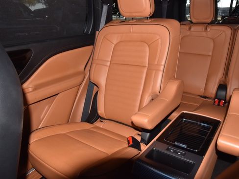 Certified 2022 Lincoln Aviator Black Label w/ Class IV Trailer Tow Package image 22