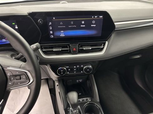 Used 2024 Chevrolet TrailBlazer LT w/ Convenience Package image 21