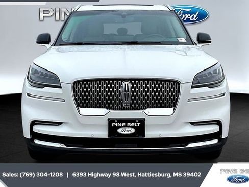 Used 2022 Lincoln Aviator Reserve w/ Elements Package Plus image 3