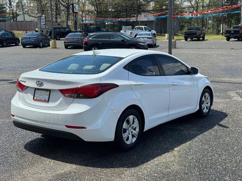 Used 2016 Hyundai Elantra SE FWD image 5