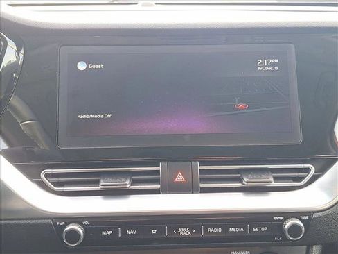 Used 2022 Kia Niro Touring Special Edition image 12