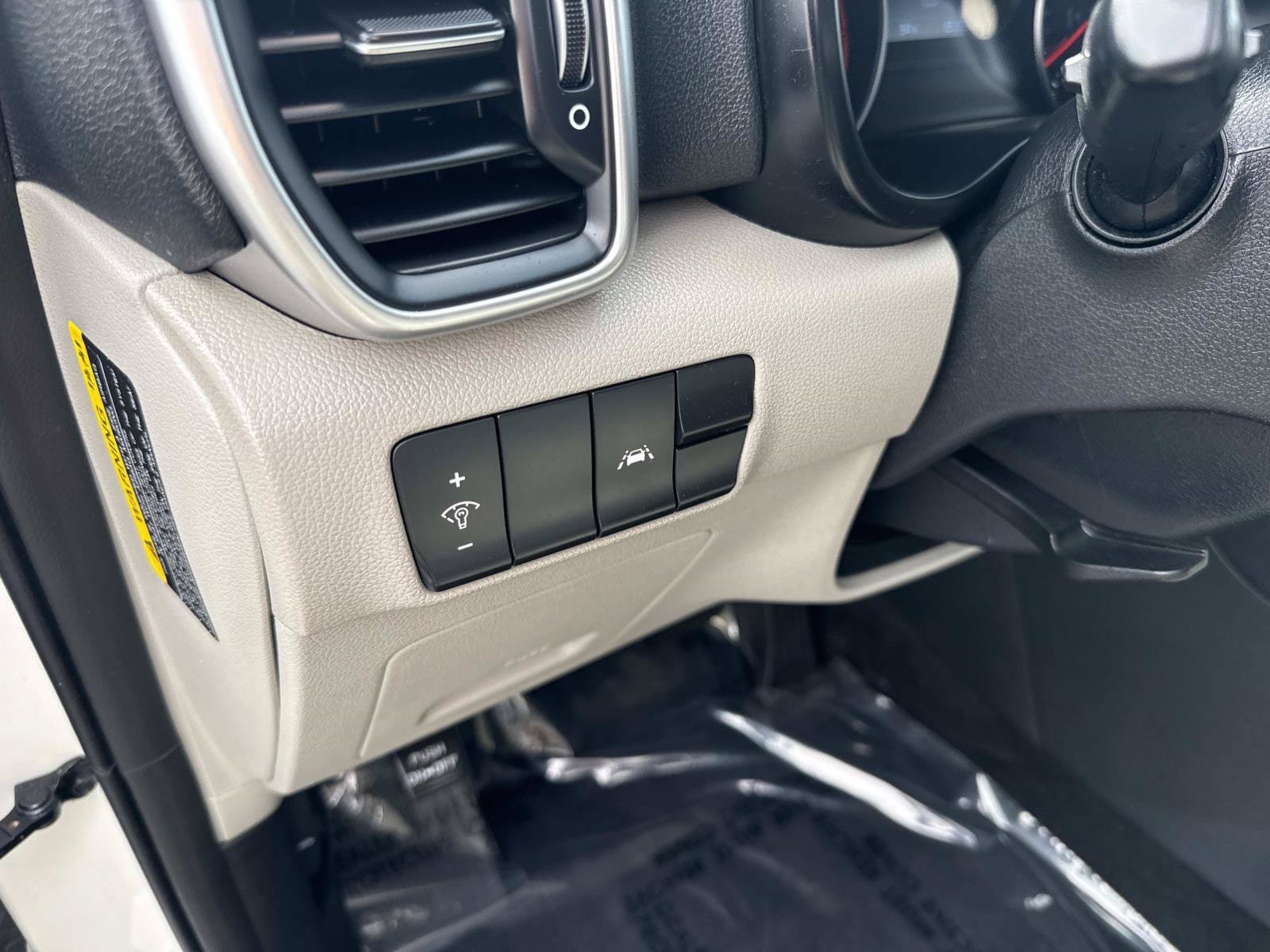 Used 2020 Kia Sportage LX AWD/4WD image 21