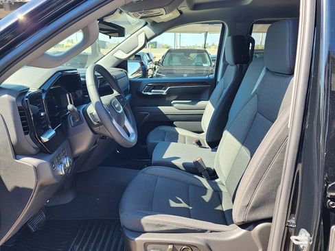 New 2026 GMC Sierra 1500 Elevation image 17