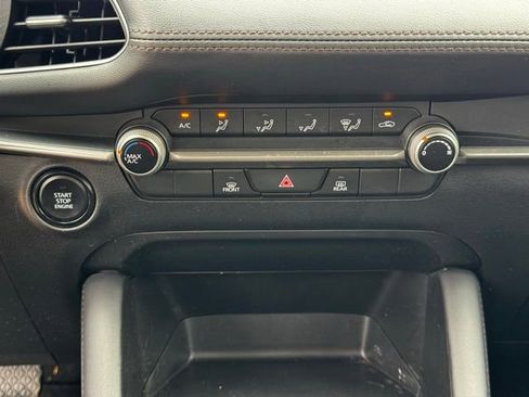 Used 2024 MAZDA MAZDA3 s FWD image 19