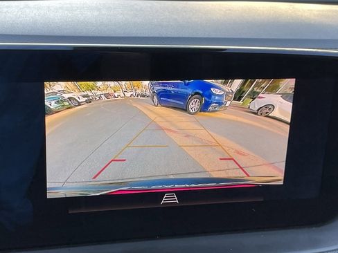 Used 2024 Buick Encore GX Sport Touring image 18