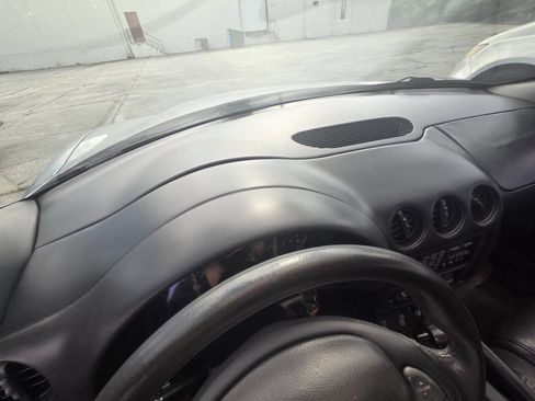 Used 1998 Pontiac Firebird Trans Am image 4