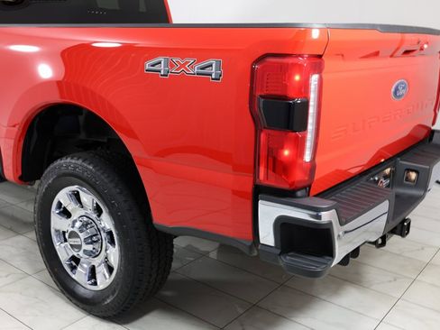 Used 2025 Ford F350 Lariat w/ Chrome Package image 47