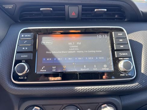 Used 2024 Nissan Kicks S image 16