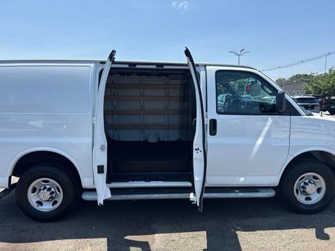 Used 2024 Chevrolet Express 2500 w/ Driver Convenience Package RWD image 20