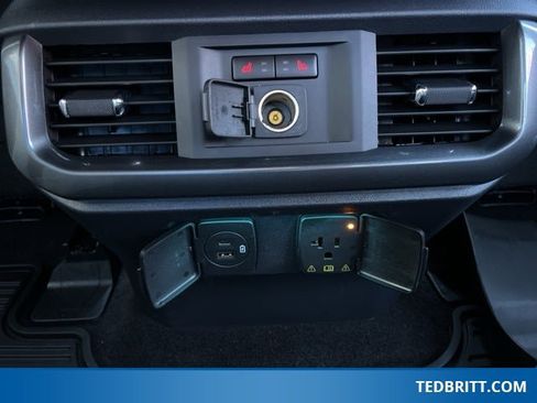 Certified 2022 Ford F150 Lariat w/ Equipment Group 502A High image 19