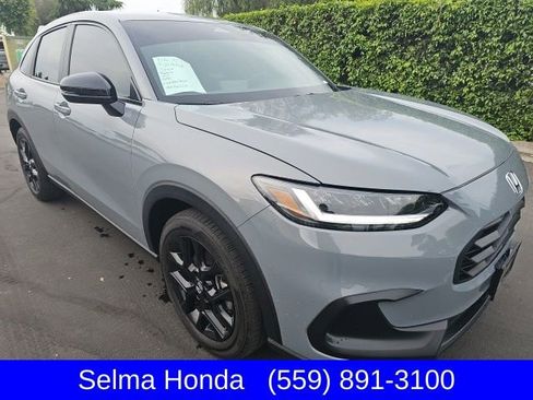 Used 2025 Honda HR-V Sport image 2