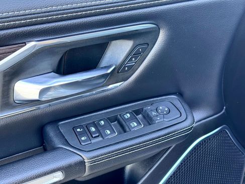 Used 2025 RAM 1500 Laramie image 15