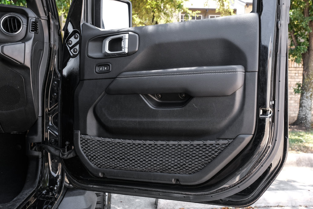 Used 2022 Jeep Wrangler Unlimited Sahara w/ LED Lighting Group AWD/4WD image 56