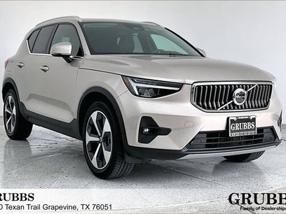 Used 2023 Volvo XC40 B5 Plus w/ Protection Package Premier