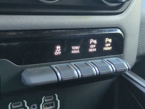 Used 2022 RAM 1500 Big Horn image 18