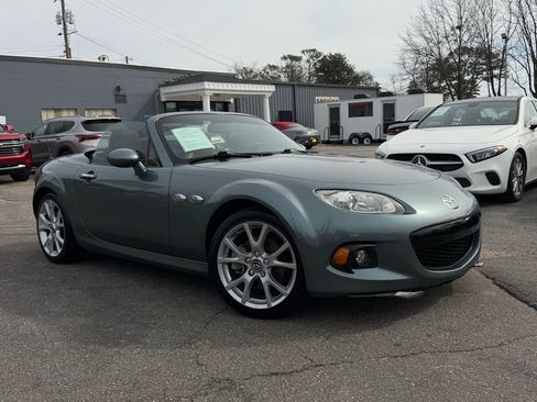 Used 2013 MAZDA MX-5 Miata Grand Touring w/ Premium Pkg image 2