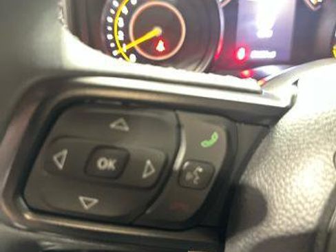 Used 2025 Jeep Wrangler Unlimited Sport AWD/4WD image 24
