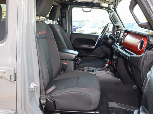 Used 2021 Jeep Wrangler Unlimited Rubicon image 32