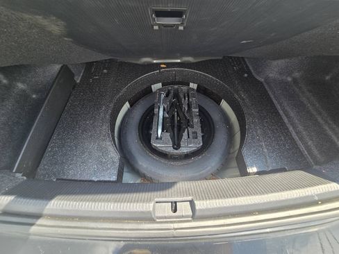 Used 2013 Volkswagen Passat 2.5 SE FWD image 29