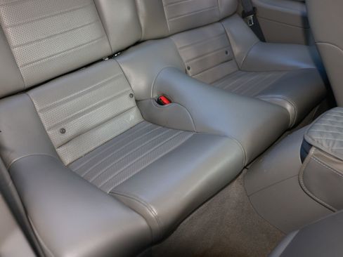 Used 2006 Ford Mustang GT Premium RWD image 17