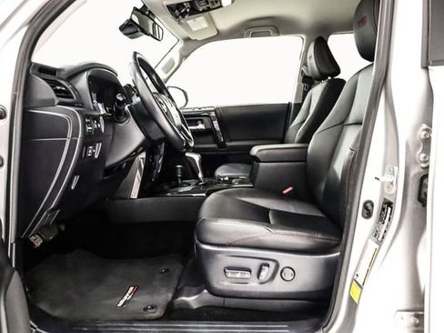 Used 2024 Toyota 4Runner TRD Off-Road Premium image 13