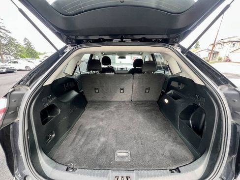 Used 2019 Ford Edge SE AWD/4WD image 11