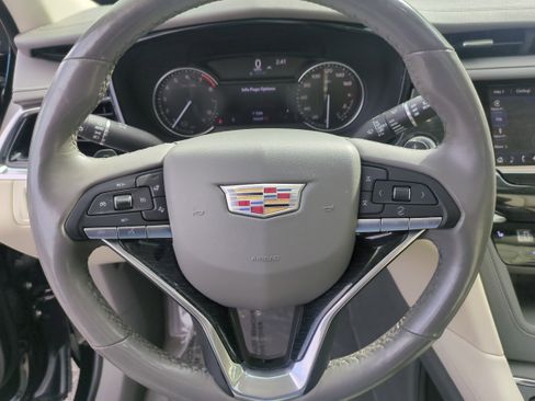 Used 2021 Cadillac XT6 Premium Luxury image 27